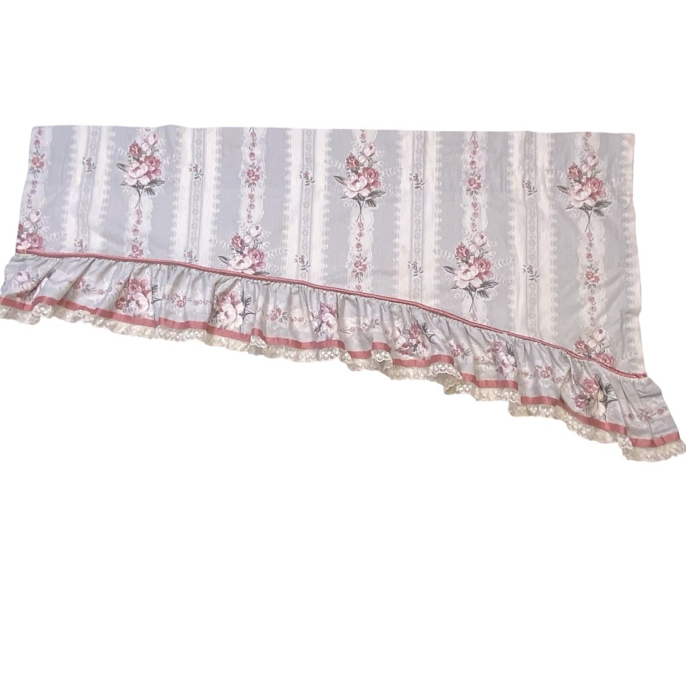 Vintage Croscill Priscilla window valance shabby chic cottage core romantic rose